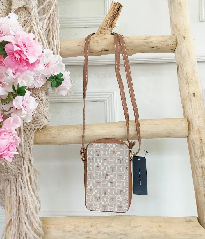 Bolso de hombro Tommy Hilfiger pequeño