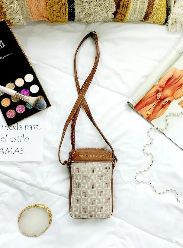 Bolso de hombro Tommy Hilfiger pequeño