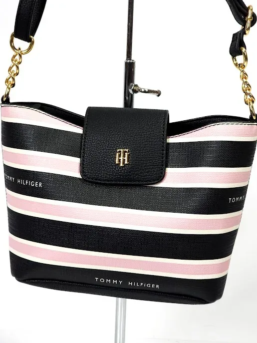 Bolso Tommy Hilfiger para dama color negro