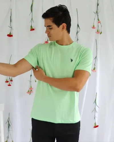 Camiseta Polo para caballero color verde limón
