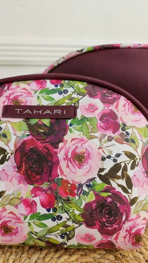 Par de cosmetiqueras