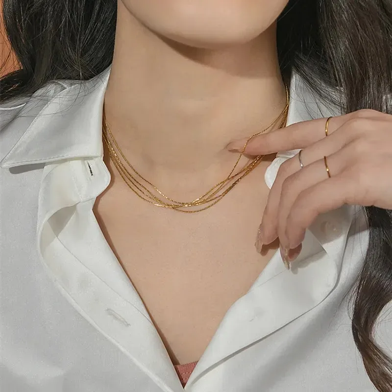 Collar acero inoxidable para dama color dorado