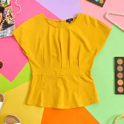 Blusa Milk y Honey para dama color mostaza