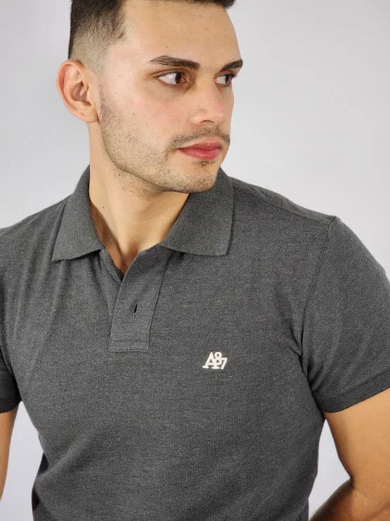 Camiseta Aeropostale para caballero color gris oscuro