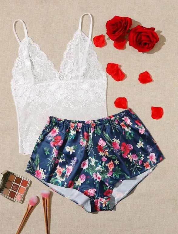 Conjunto de lencería para dama diseño floral multicolor