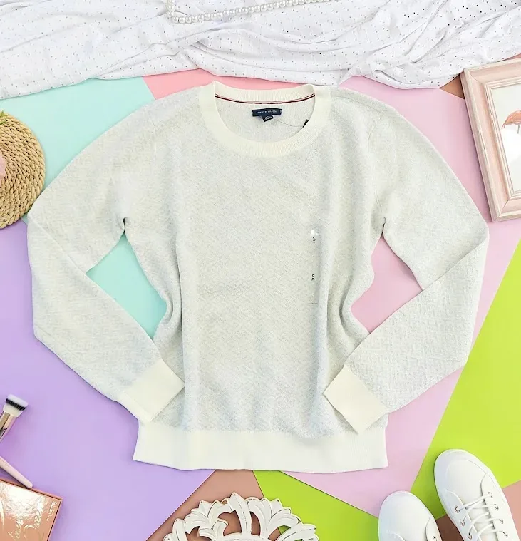 Suéter Tommy Hilfiger para dama color blanco y plateado