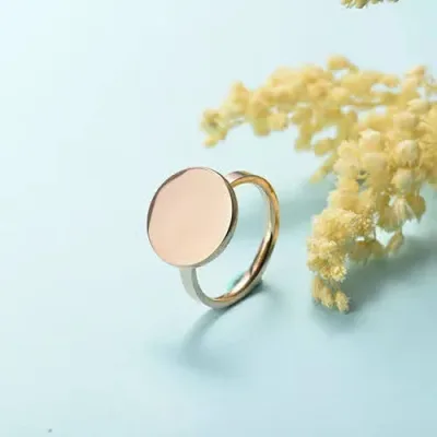 Anillo de acero inoxidable para dama color oro rosa