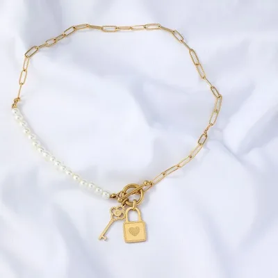 Collar de acero inoxidable para dama color dorado
