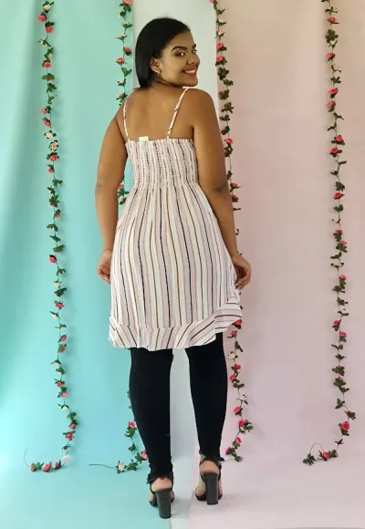 Blusa para dama de rayas color rosa, vino, blanco y azul