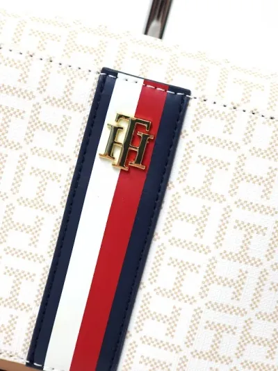 Bolso Tommy Hilfiger para dama color blanco