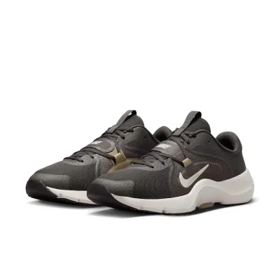 Tenis Nike In Season TR 13 color gris
