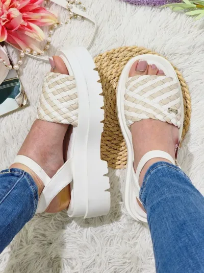 Sandalias Coral para dama Magnolia Cream Pu
