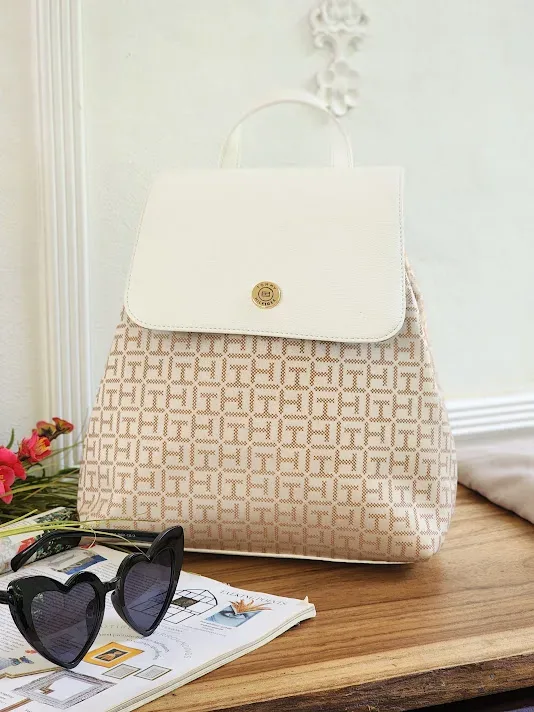 Bolso Tommy Hilfiger para dama XW03662-9730F5 COLOR BEIGE
