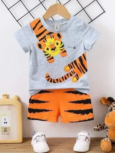 Conjunto para niño con estampado de tigre