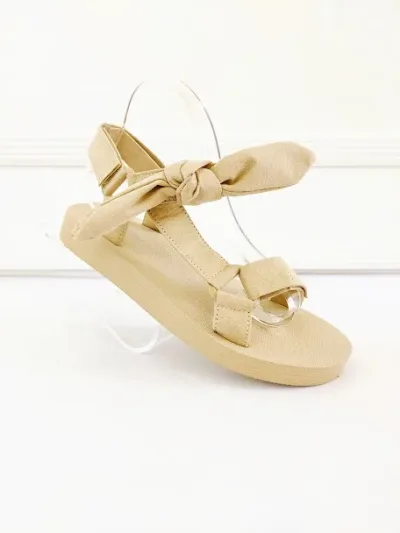Sandalias para dama color beige
