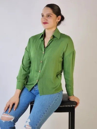 Camisa para dama color verde