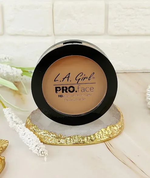 Polvos compactos mate L.A. Girl para dama GPP609