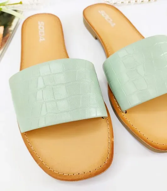 Sandalias para dama color verde menta y camel