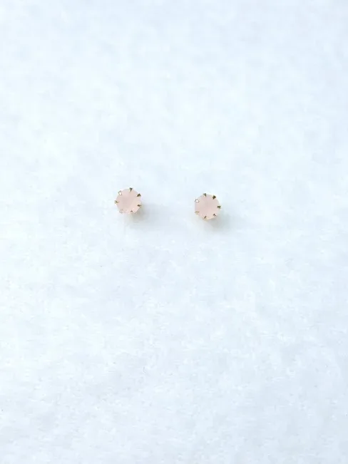 Par de aretes para dama diseño de diamante rosado