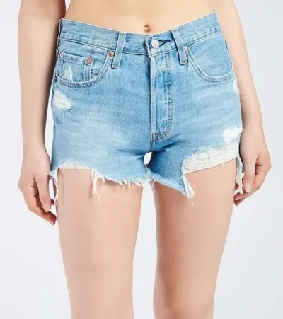 Short Levi´s para dama color celeste mezclilla 501-0193