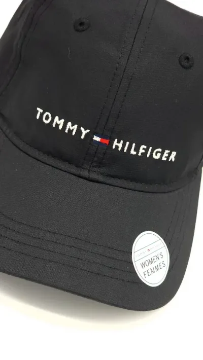 Gorra Tommy Hilfiger para dama color negro