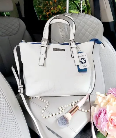Bolso Nautica para dama color blanco
