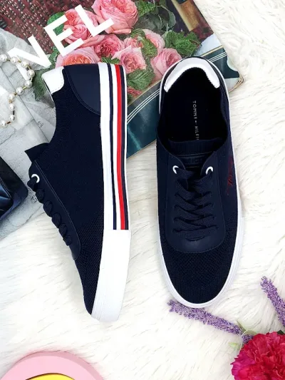 Tenis Tommy Hilfiger para dama color azul