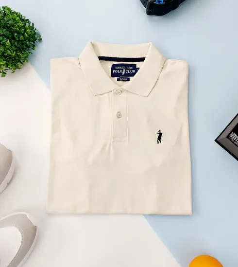 Camiseta Cambrige Polo Club para Caballero color crema