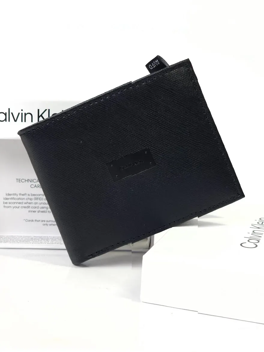 Billetera Calvin Klein para caballero color negro