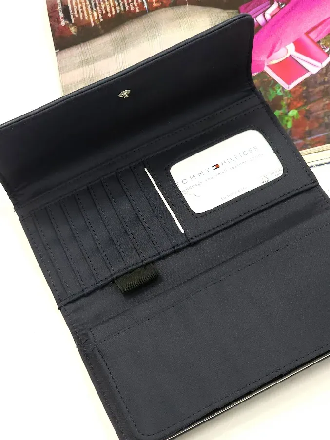 Cartera Tommy Hilfiger para dama