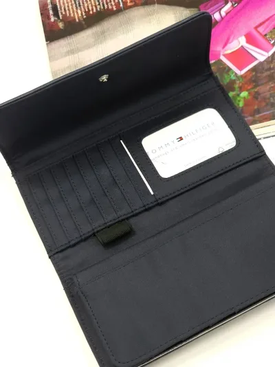 Cartera Tommy Hilfiger para dama