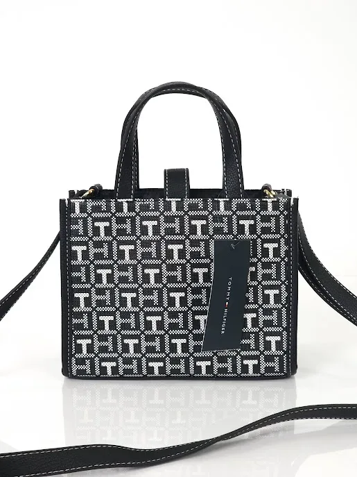 Bolso Tommy Hilfiger para dama color beige y blanco