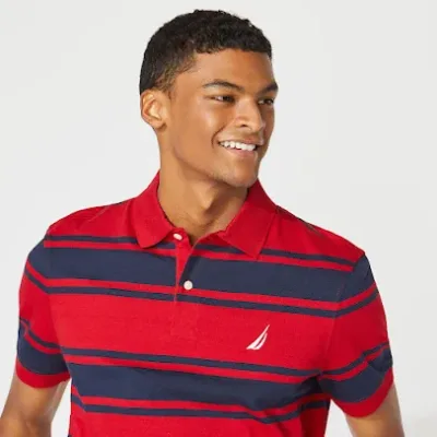 Camiseta Slim Fit Naútica para caballero de rayas color rojo y azul