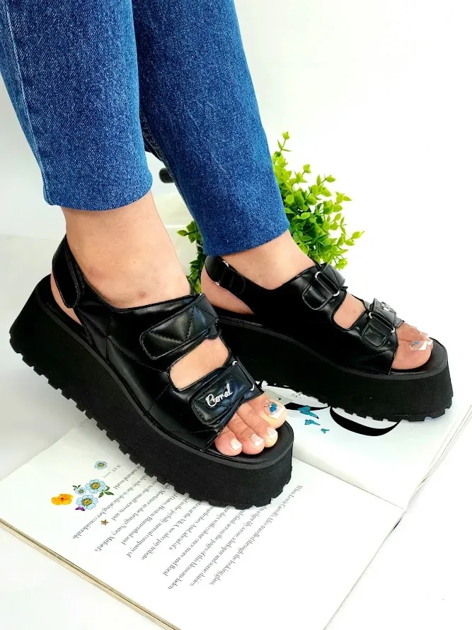Sandalias Coral Amalfi Black para Dama