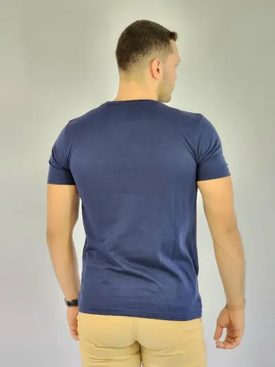 Camiseta Touch and Go para caballero color azul diseño tropical