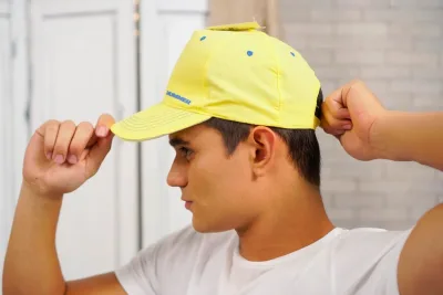 Gorra Hummer para caballero color amarillo