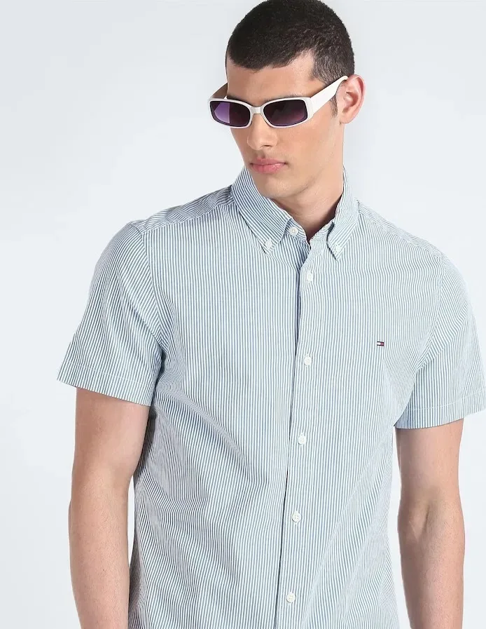 Camisa Tommy Hilfiger para caballero diseño a rayas blanco y verde