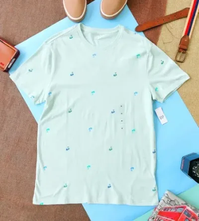 Camiseta GAP para caballero color celeste