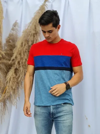 Camiseta Tommy Hilfiger para caballero color diseño a rayas anchas rojas y tonos azules