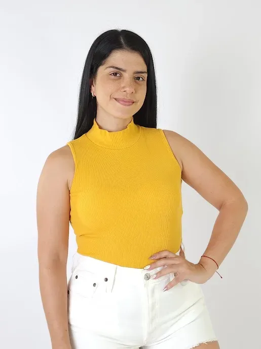 Blusa para dama color mostaza