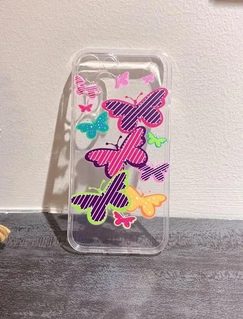 Estuche para P40 lite diseño de mariposas
