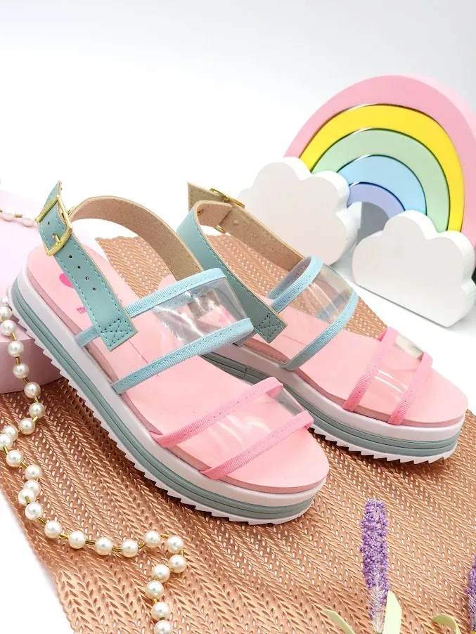 Sandalias Molekinha para niña color rosa, balnco y verde menta