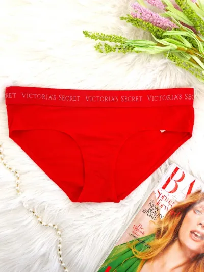 Braga Victoria's Secret para dama color  rojo