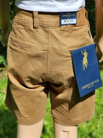 Short Cambridge Polo Club para niño color mostaza