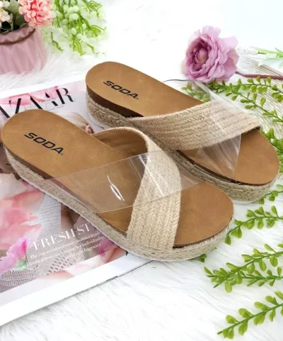Sandalias de plataforma para dama color beige