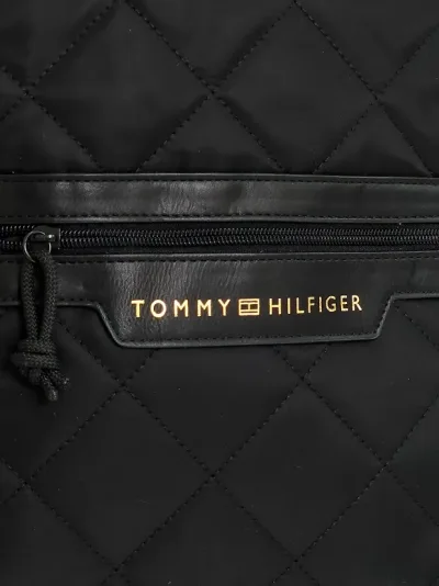 Mochila Tommy Hilfiger para dama color negro