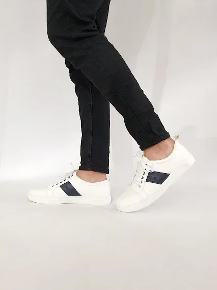 Tenis Marutti para caballero 2378BL-43 color blanco