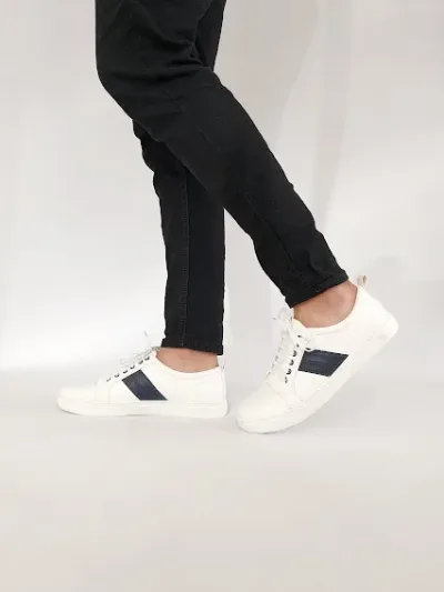 Tenis Marutti para caballero 2378BL-43 color blanco