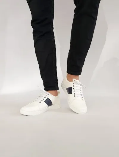 Tenis Marutti para caballero 2378BL-43 color blanco