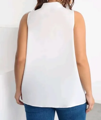 Blusa para dama Plus sin manga con cuello en el cordón